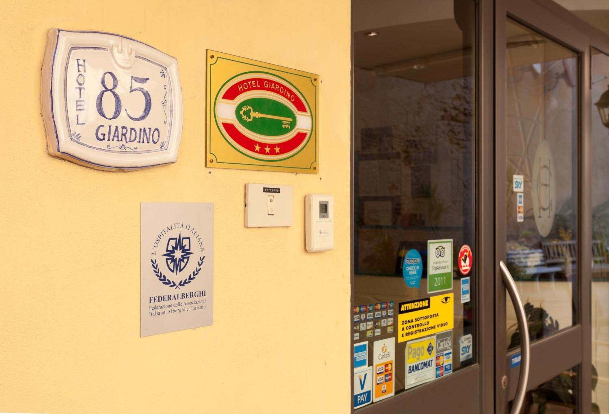 Parking Hotel Giardino Livorno Dış mekan fotoğraf