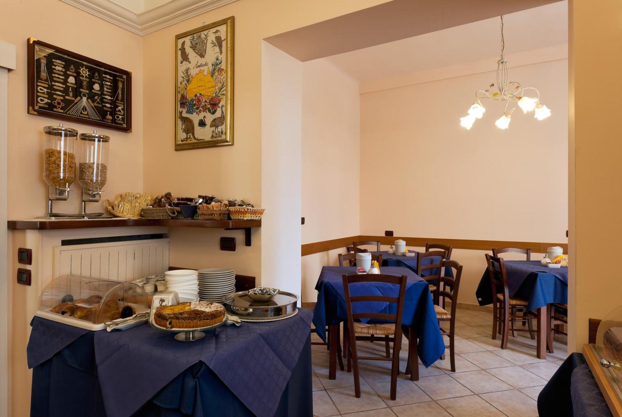 Parking Hotel Giardino Livorno Dış mekan fotoğraf