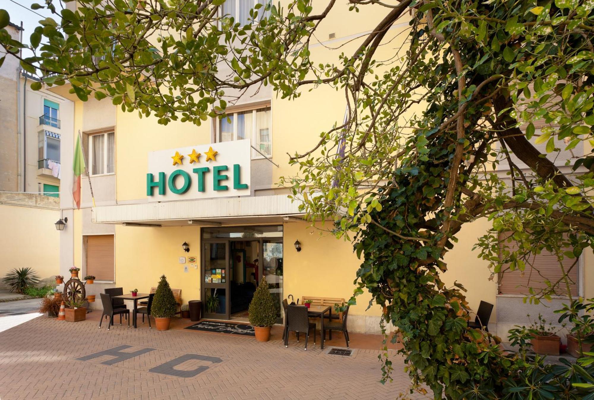 Parking Hotel Giardino Livorno Dış mekan fotoğraf