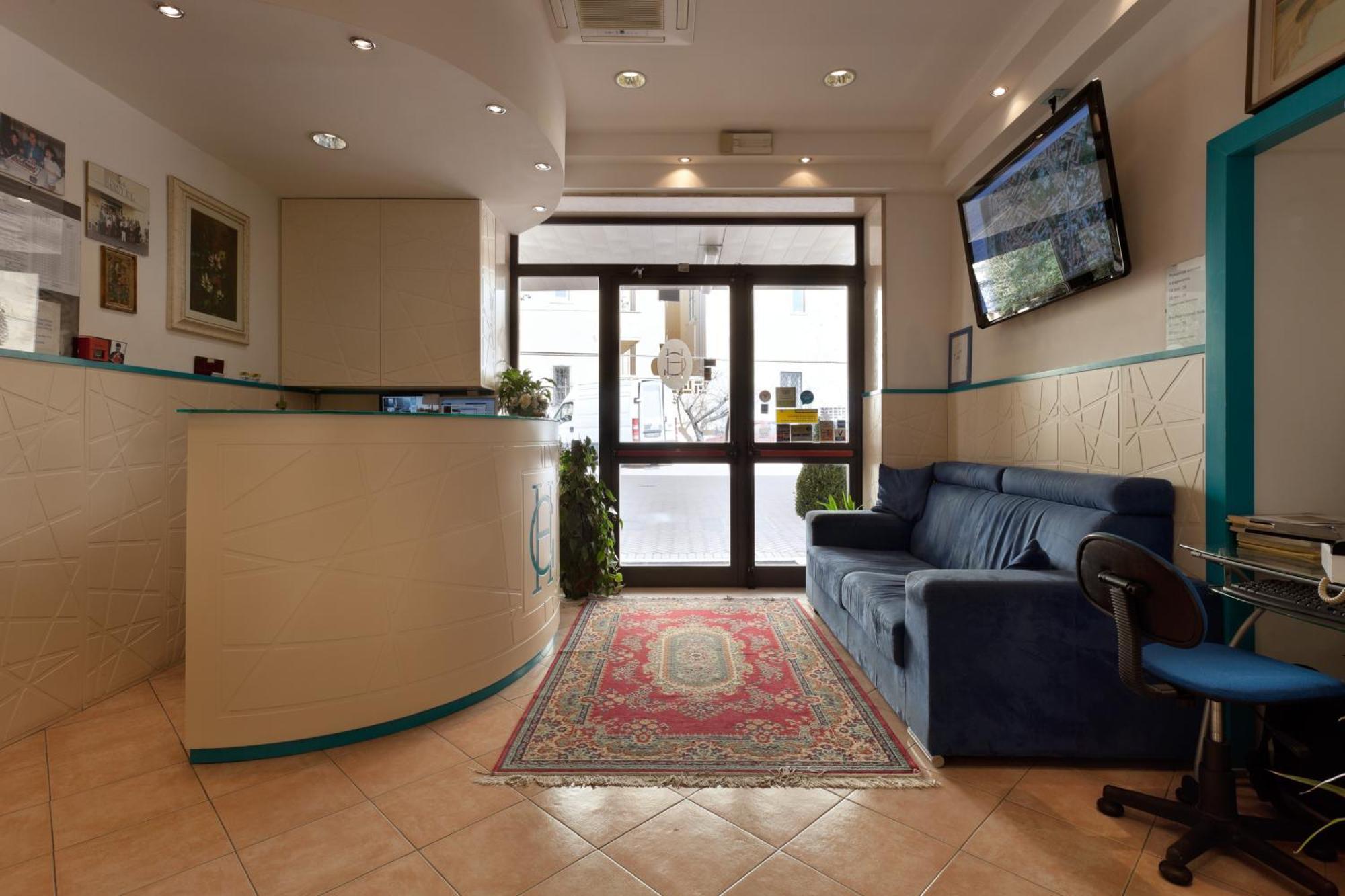 Parking Hotel Giardino Livorno Dış mekan fotoğraf